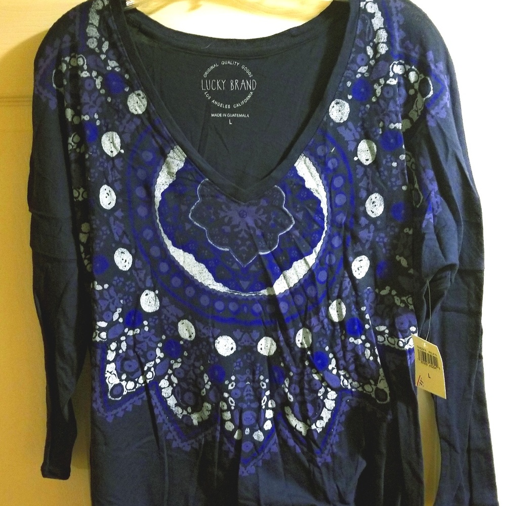 Lucky Geometric Border Top Large